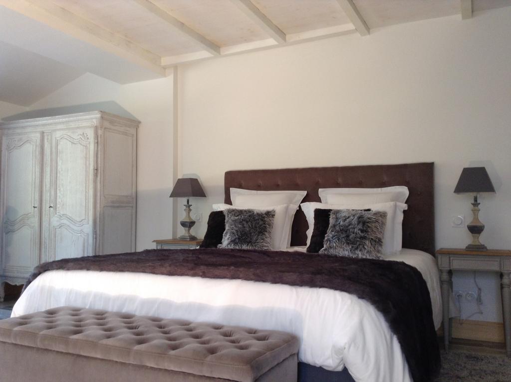 Bed and Breakfast La Grange D'Aunis Aigrefeuille-dʼAunis Habitación foto